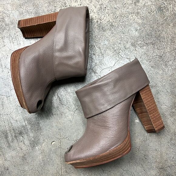 Mea Shadow Shoes - Mea Shadow 'Tosca' taupe leather peep toe bootie heels